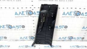 Накладка центральной стойки нижняя левая Audi Q3 83A 19-25 черная