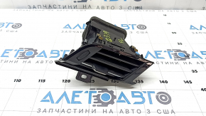 Дефлектор воздуховода передней панели левый Audi Q3 83A 19-25 черный глянец с хром