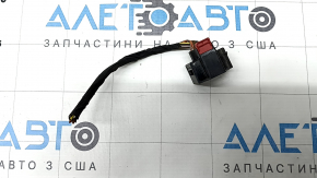 Фишка передней фары левая Audi Q3 83A 19-25 LED