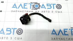Фишка передней фары правая Audi Q3 83A 19-25 LED
