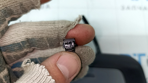 Накладка порога наружная передняя правая Audi Q3 83A 19-25 черная с подсветкой, S-Line, тычки