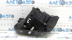 Фара передняя правая в сборе BMW X1 F48 16-22 галоген, с креплением, песок