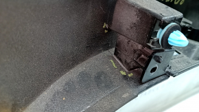 Молдинг двери багажника нижний Mazda CX-5 22-25 под keyless и камеру, надломаны крепления