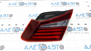 Фонарь внутренний крышка багажника правый Honda Accord 16-17 hybrid, рест, потерт