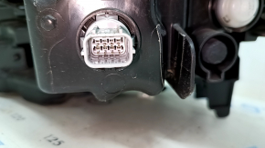 Фара передняя правая Mazda CX-5 22-25 AFS с directional beam, сколы