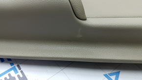 Обшивка двери карточка задняя правая Honda Accord 13-17 бежевая, подлокотник и вставка кожа бежевая, под чистку, царапина, побелел пластик