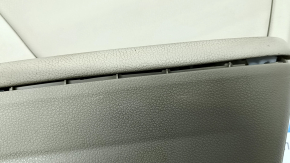 Обшивка двери карточка передняя правая Honda Accord 16-17 бежевая, подлокотник и вставка кожа бежевая, молдинг под дерево глянец, под химчистку, царапины, побелел пластик, отошел подлокотник