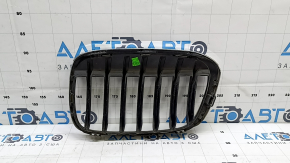 Решетка радиатора grill правая BMW X1 F48 16-19 X-line серая решетка, песок