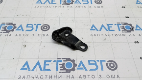 Кронштейн амортизатора двери багажника левый BMW X1 F48 16-22 на кузове под электро