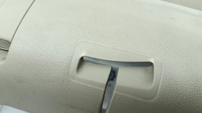 Raft spate Honda Accord 13-17 hibrid bej, pentru subwoofer, cu stop, plastic alb, necesită curățare, elemente de fixare rupte