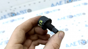Отбойник двери багажника левый BMW X1 F48 16-19 тип 2