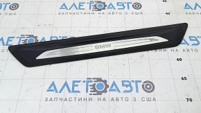 Накладка порога внешняя передняя правая BMW X1 F48 16-22 черная с хром молдингом X-line, Sport-line, облез хром, царапины, надлом креп