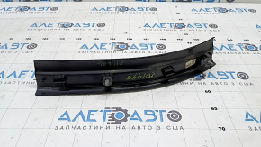 Накладка порога внутренняя задняя левая BMW X1 F48 16-22 черная, царапины