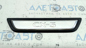 Set praguri uși Mazda CX-5 17-25 negru cu inserție cromată și iluminare din spate, zgârieturi