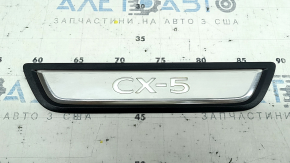 Set praguri uși Mazda CX-5 17-25 negru cu inserție cromată și iluminare din spate, zgârieturi