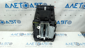 Накладка шифтера АКПП Mazda CX-5 22-25 под беспроводную зарядку, царапины