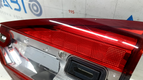 Фонарь внутренний крышка багажника правый Ford Fusion mk5 17-18 LED, царапины, треснуто стекло