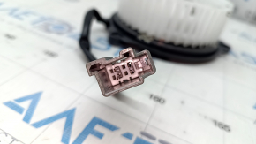 Вентилятор охлаждения батареи правый Ford Fusion mk5 13-20 plug-in