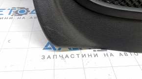 Накладка водительского сиденья задняя BMW X1 F48 16-22 черная, потерта