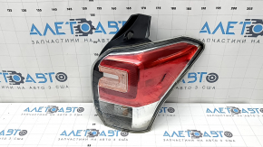 Фонарь правый Subaru Forester 17-18 SJ с проводкой, разбито стекло, дефект отражателя