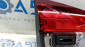 Фонарь внутренний крышка багажника левый Ford Fusion mk5 17-18 LED, царапины, треснуто стекло