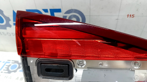 Фонарь внутренний крышка багажника левый Ford Fusion mk5 17-18 LED, царапины, треснуто стекло