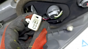 Фонарь правый Toyota Prius 30 13-15 рест, под полировку
