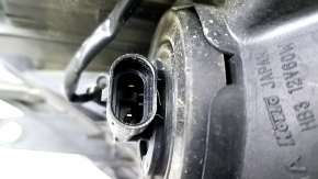 Фара передняя правая Toyota Prius 30 13-15 голая, рест, галоген, под полировку, запотело стекло