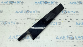 Ornamente laterale ușă spate dreapta VW Tiguan 18-24 negru lucios, zgârieturi, fixare ruptă, lipici
