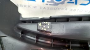 Накладка порога задняя правая VW Tiguan 18-24 черная, тип 2, царапины, сломано крепление