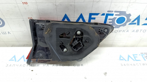 Lumină în interiorul capacului portbagajului dreapta VW Tiguan 18-24 usa, zgârieturi