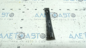 Inserție ornamentală arc aripă dreapta față VW Tiguan 18-24 R-Line, fixare ruptă