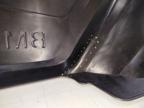 Накладка двигателя BMW F30 12-16 2.0T N20 без ресивера, трещина