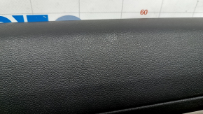 Обшивка двери карточка задняя правая VW Tiguan 18-20 черная, подлокотник кожа, вставка кожа серая, с ручкой, царапины