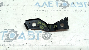 Кронштейн решетки радиатора grill правый Hyundai Santa FE Sport 13-18 тип 2