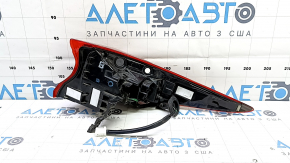 Фонарь внешний крыло левый Toyota Prius 50 Prime 17-22 треснут