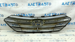 Решетка радиатора grill в сборе Hyundai Santa FE Sport 17-18 рест, с эмблемой, без камеры, хром, песок