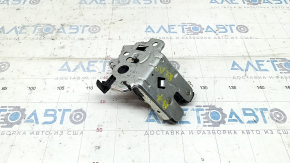 Замок крышки багажника VW Passat b7 12-15 USA без накладки