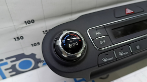 Управление климат-контролем Kia Sorento 19-20 auto, dual zone под управление 3 ряда, полез хром , сломано крепление