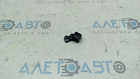 Крепление переднего бампера левое малое Mazda 3 19-26