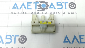Кнопка открывания двери багажника Jeep Grand Cherokee WL 21-26