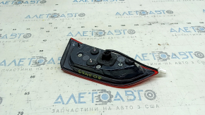 Фонарь внутренний крышка багажника правый Mazda 3 19-22 4d тип 1 под полировку