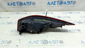 Фонарь внешний крыло левый Mazda 3 19-22 4d тип 1, микро трещины, под полировку