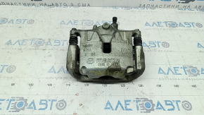 Суппорт в сборе передний левый Mazda 3 19-26 FWD Japan built