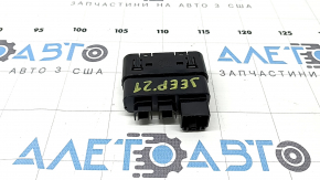USB Hub, AUX Jeep Grand Cherokee WL 21-26