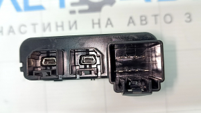USB Hub, AUX Jeep Grand Cherokee WL 21-26