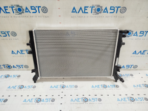 Радиатор охлаждения вода VW Passat b8 16-19 USA 1.8T, 2.0T