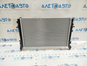 Радиатор охлаждения вода VW Passat b8 16-19 USA 1.8T, 2.0T