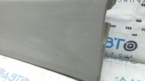Обшивка двери багажника пластик верхняя Lexus RX300 RX330 RX350 RX400h 04-09 серая, царапины, побелел пластик