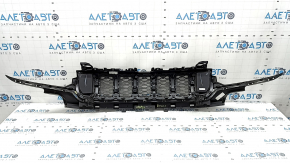 Решетка радиатора grill в сборе Jeep Grand Cherokee WL 21-26 тип 1, черный глянец, long, царапина